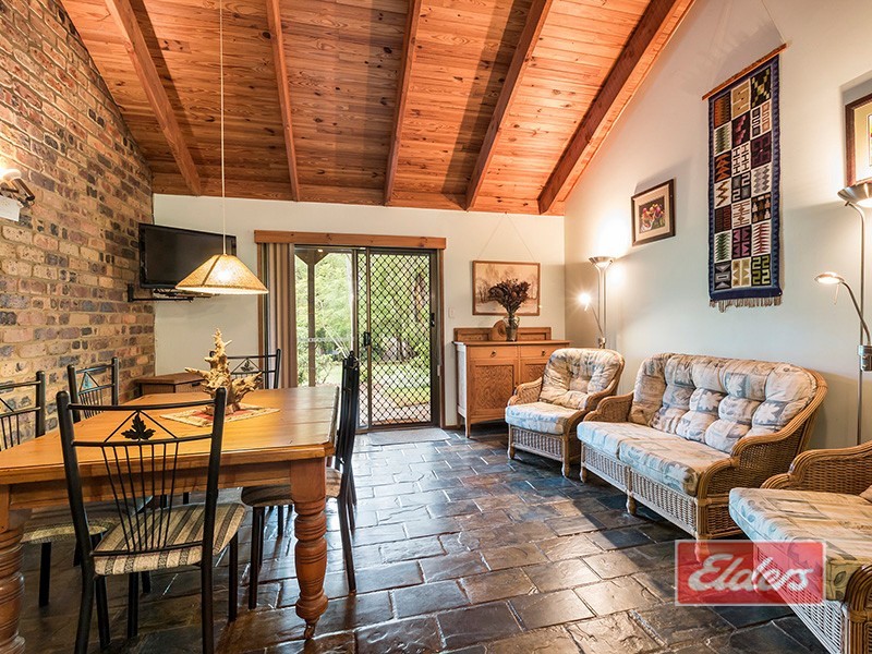 188-194 Pennine Drive, South Maclean QLD 4280