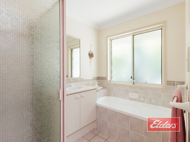 36 Flametree Court, Cedar Grove QLD 4285