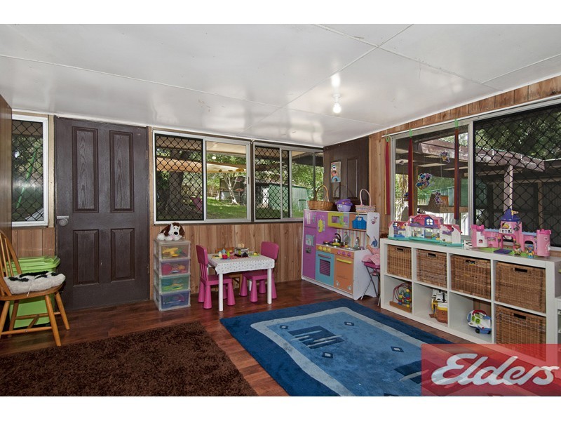 14 Sheen Road, Woodhill QLD 4285