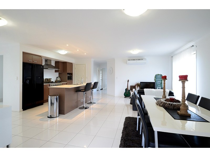5 View Place, Jimboomba QLD 4280