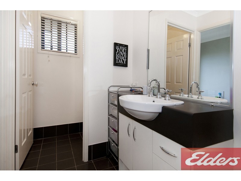 220 Bluff Road, Cedar Vale QLD 4285