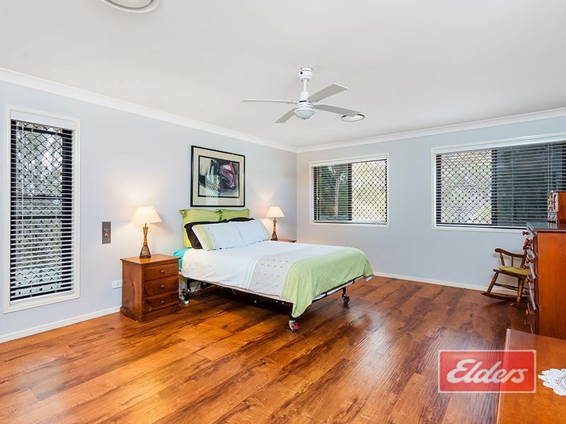140 Canterbury Drive, Mundoolun QLD 4285