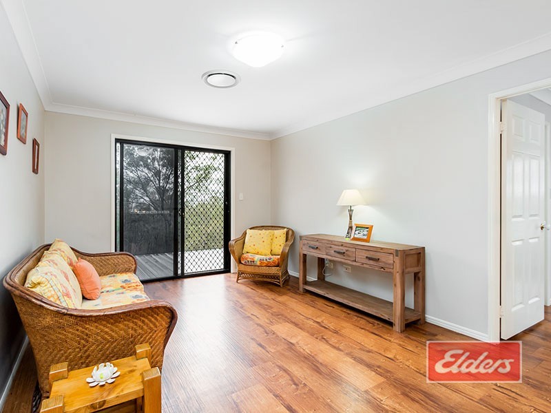 140 Canterbury Drive, Mundoolun QLD 4285