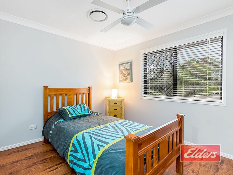 140 Canterbury Drive, Mundoolun QLD 4285