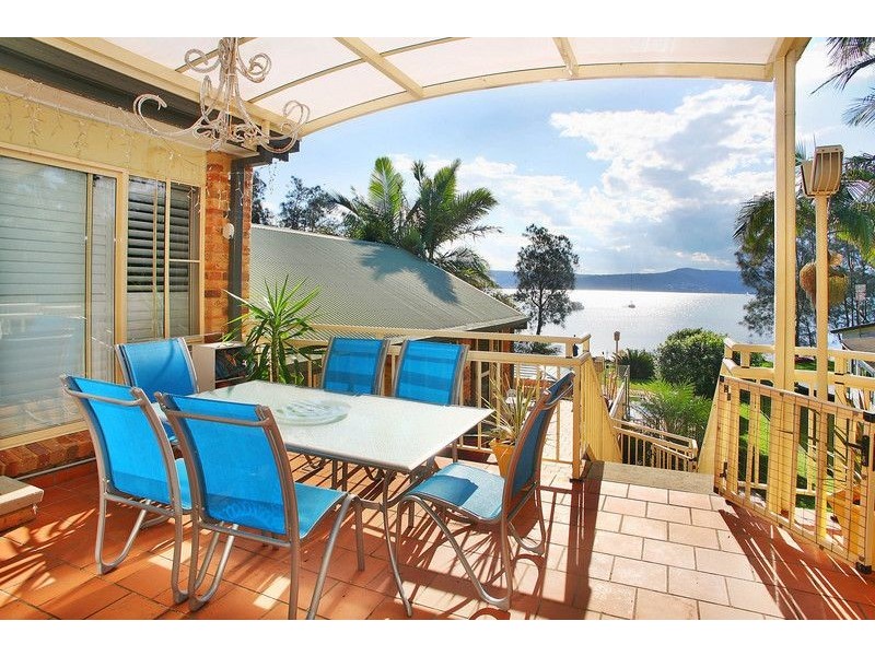 319A Avoca Drive, Green Point NSW 2251
