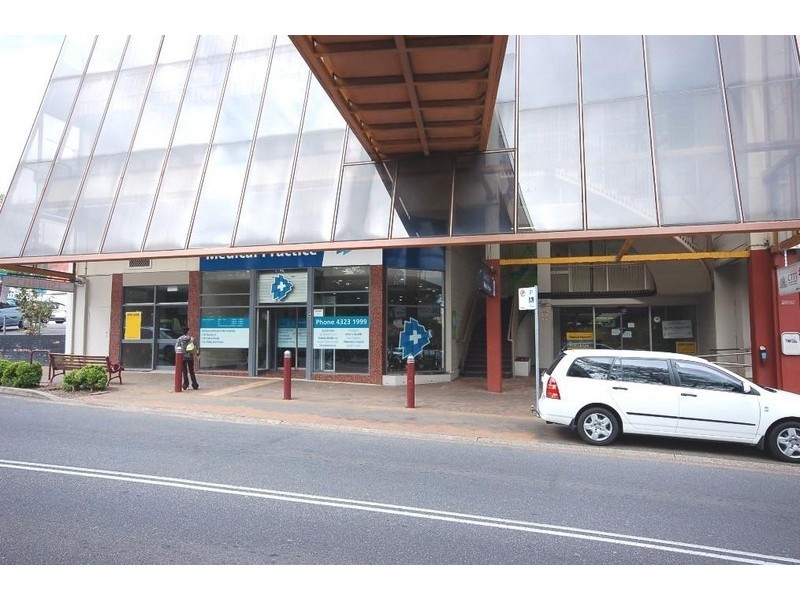 R 237 Mann Street, Gosford NSW 2250