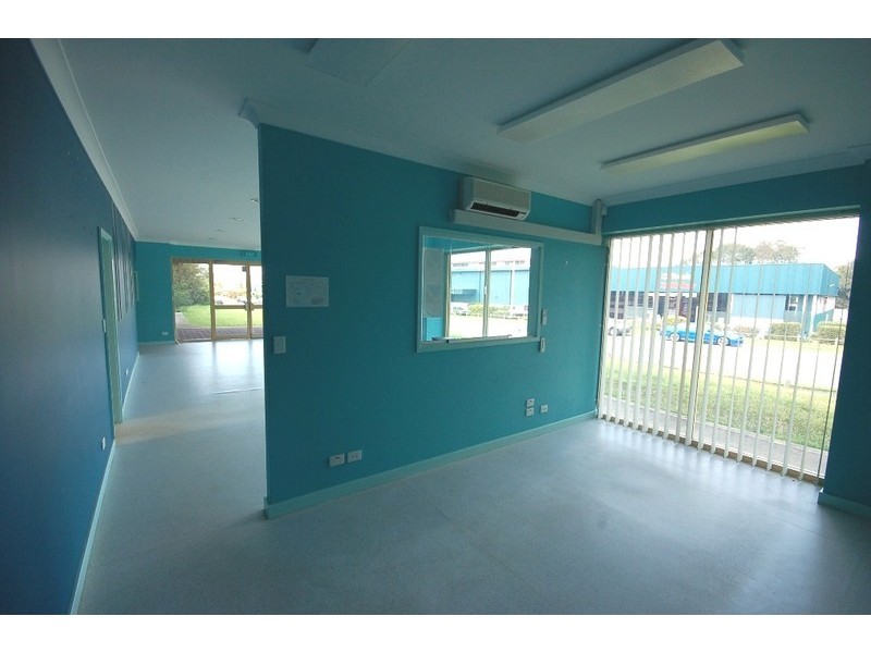 2 / 10 Stockyard Place, West Gosford NSW 2250