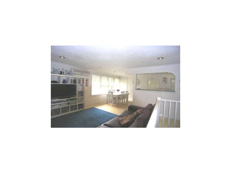 9 Kimpton Place, Wyoming NSW 2250