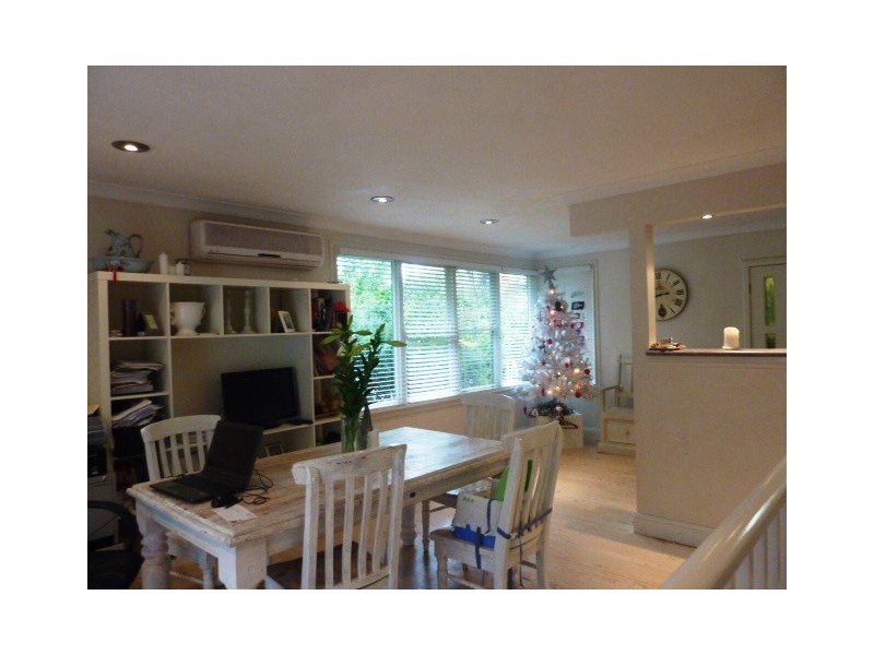 9 Kimpton Place, Wyoming NSW 2250