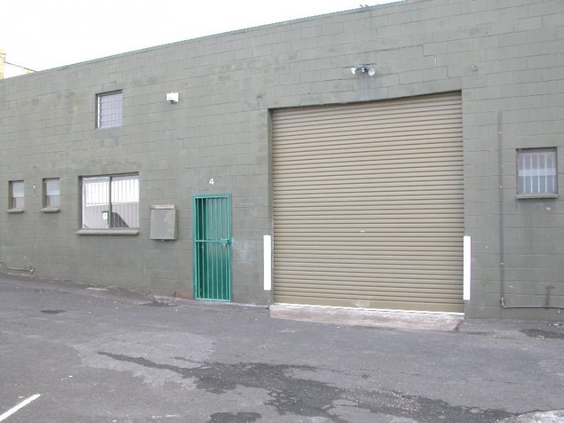 2/15 Grieve Close, West Gosford NSW 2250