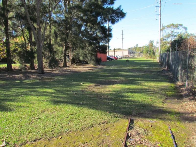 14 Bowen Crescent, West Gosford NSW 2250