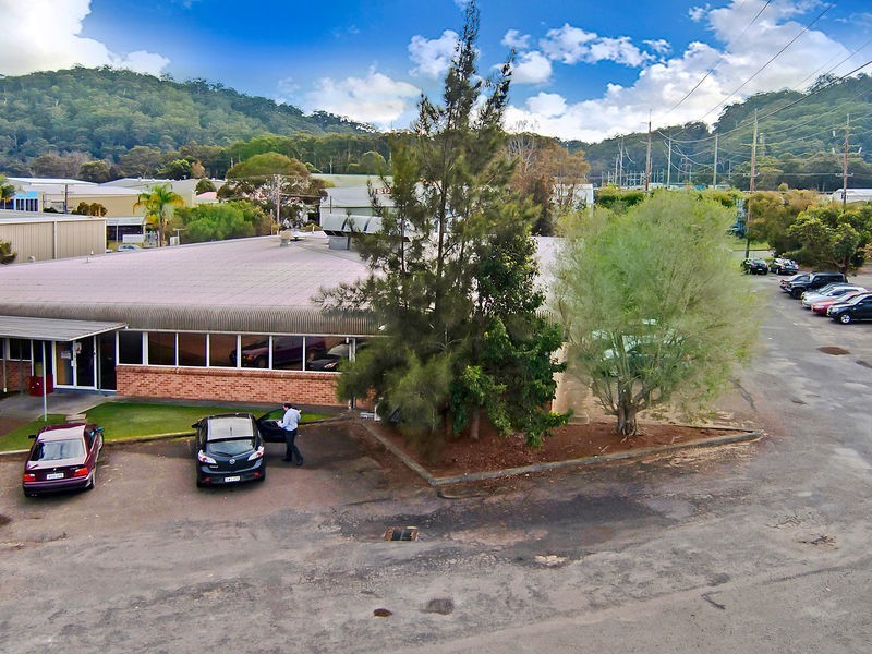 14 Bowen Crescent, West Gosford NSW 2250