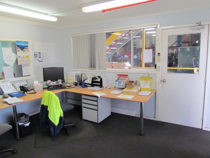 7 Bowen Crescent, West Gosford NSW 2250