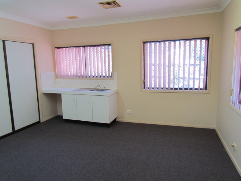 30 Renwick Street, Wyoming NSW 2250