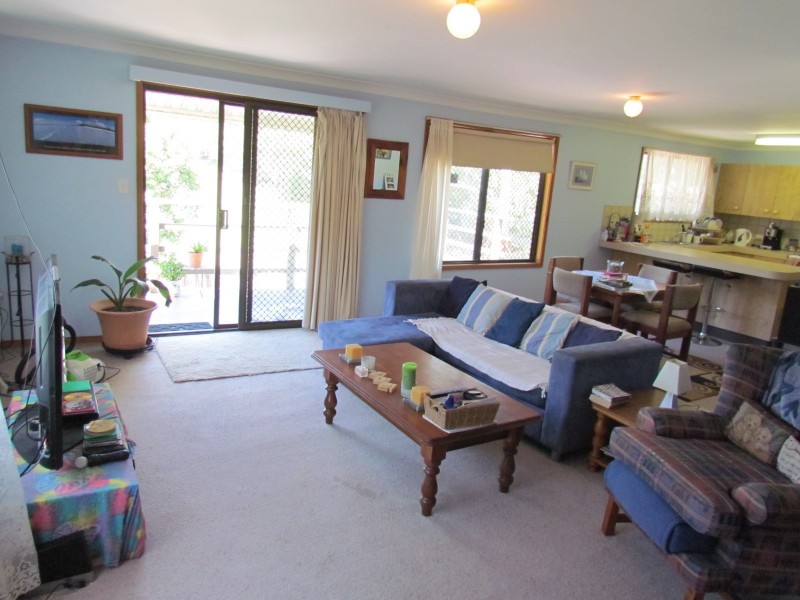 30 Renwick Street, Wyoming NSW 2250