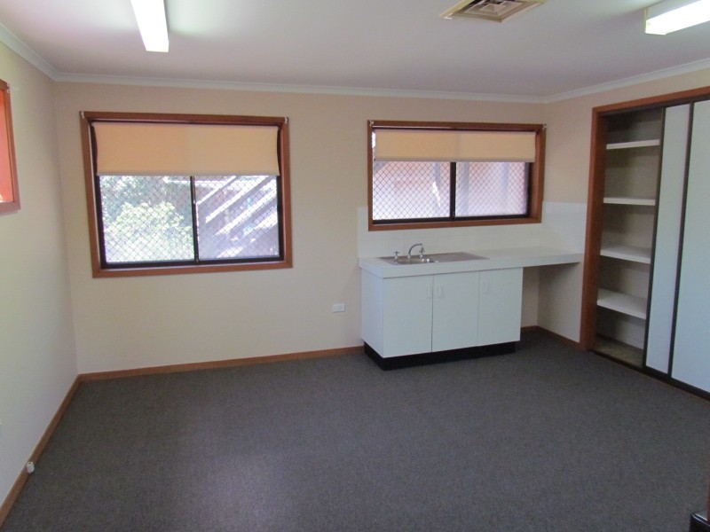 30 Renwick Street, Wyoming NSW 2250