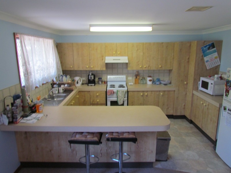 30 Renwick Street, Wyoming NSW 2250