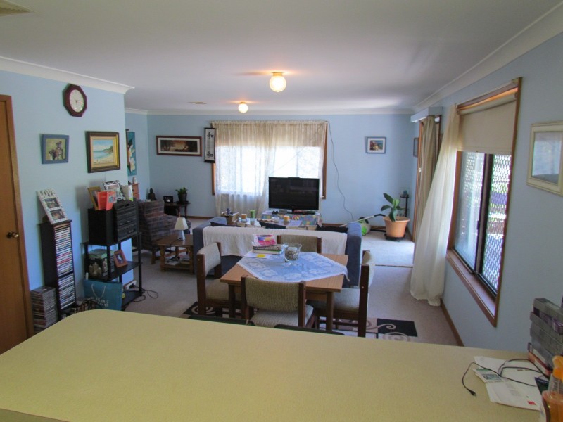 30 Renwick Street, Wyoming NSW 2250