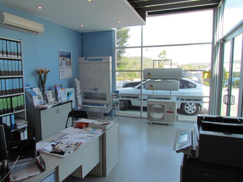 1 / 10 Enterprise Close, West Gosford NSW 2250