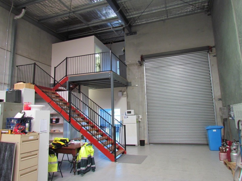 1 / 10 Enterprise Close, West Gosford NSW 2250