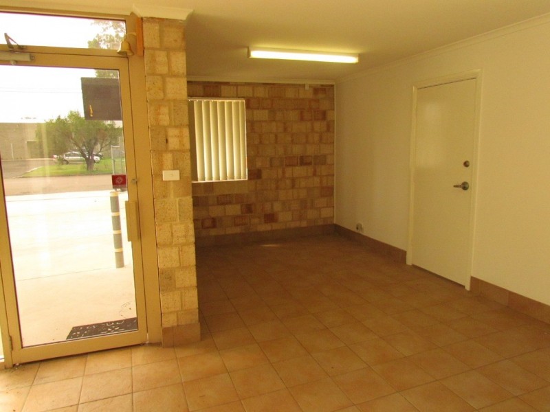 6/8 Bonnal Road, Erina NSW 2250