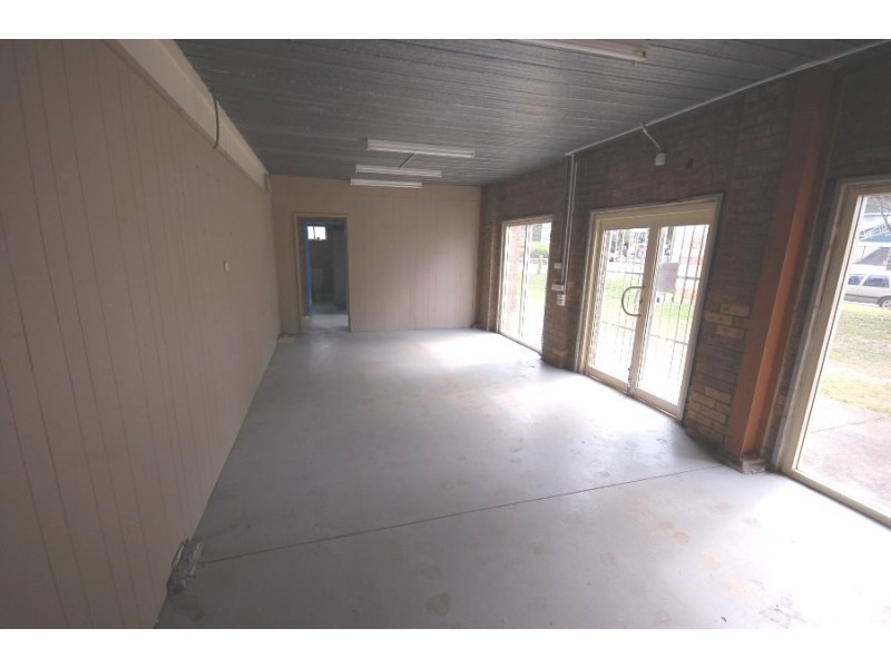 8 Grieve Close, West Gosford NSW 2250