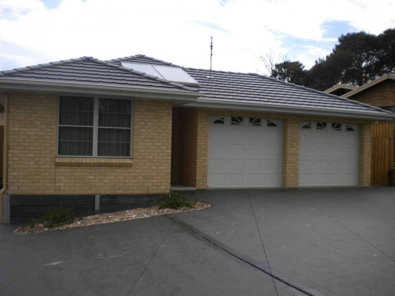 10/9 Harbour Boulevard, Bomaderry NSW 2541