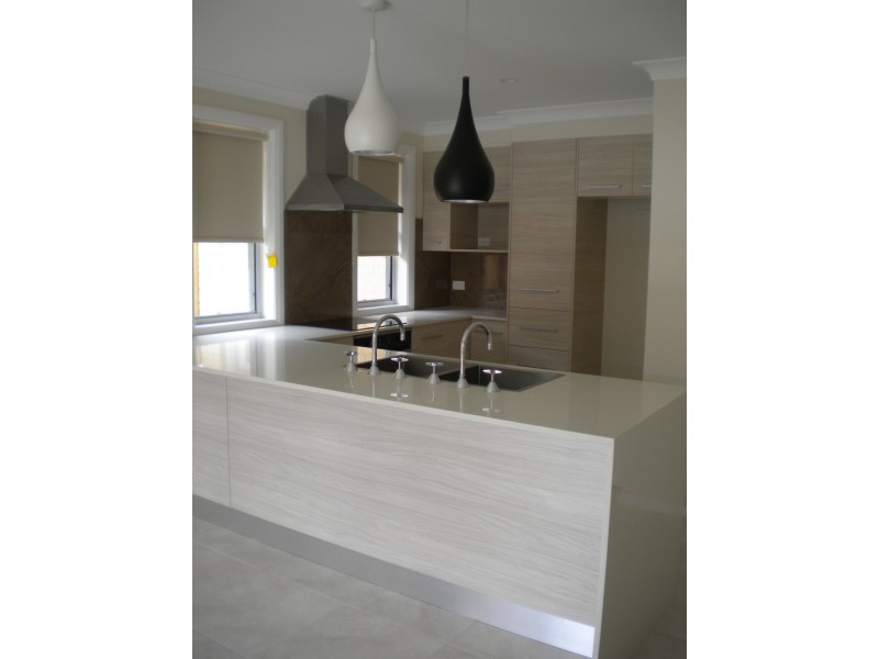 10/9 Harbour Boulevard, Bomaderry NSW 2541