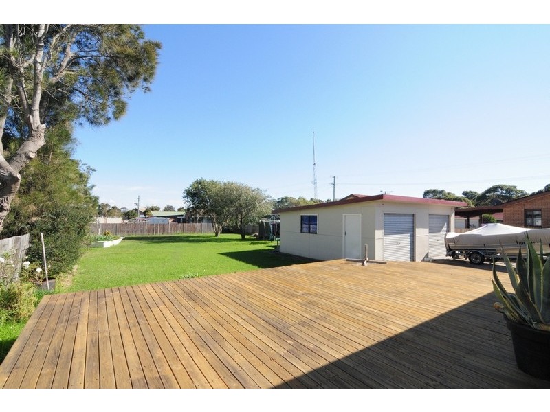 103 Prince Edward Avenue, Culburra Beach NSW 2540
