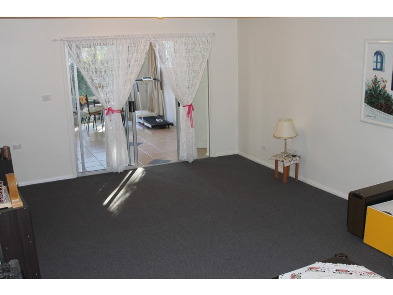17 Audrey Avenue, Basin View NSW 2540