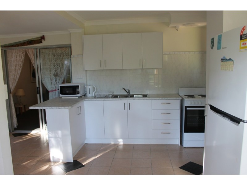 17 Audrey Avenue, Basin View NSW 2540