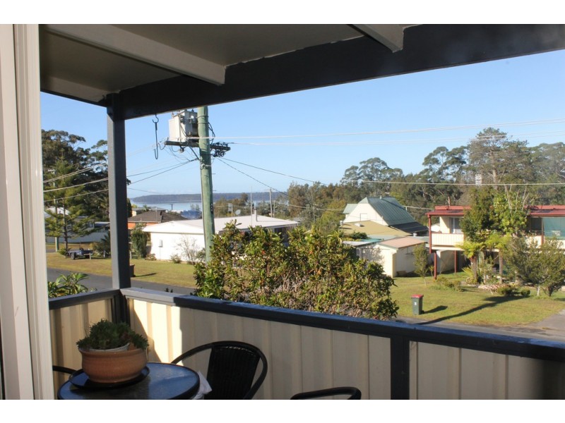 17 Audrey Avenue, Basin View NSW 2540