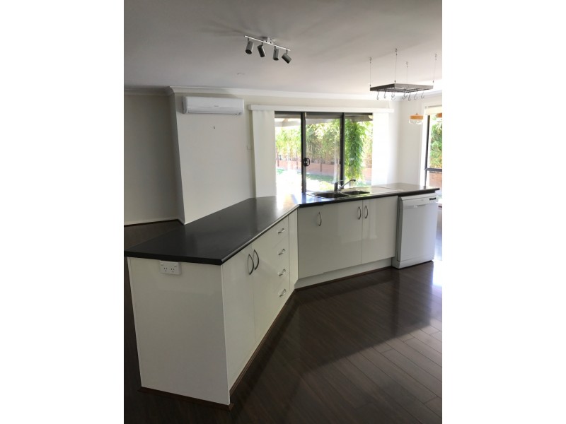 14 Hogbin Crescent, Sanctuary Point NSW 2540
