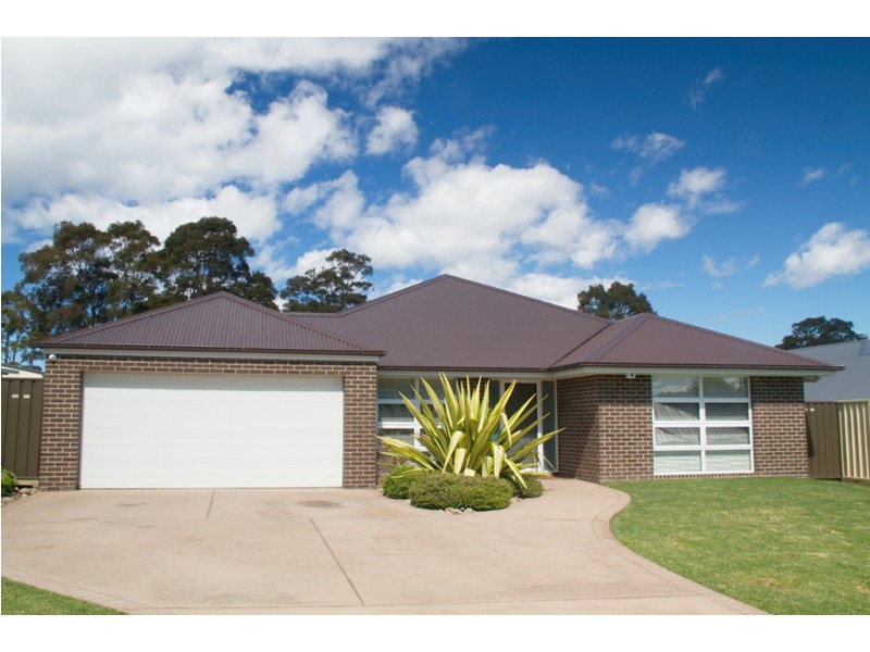 1 Waxberry Place, Sanctuary Point NSW 2540