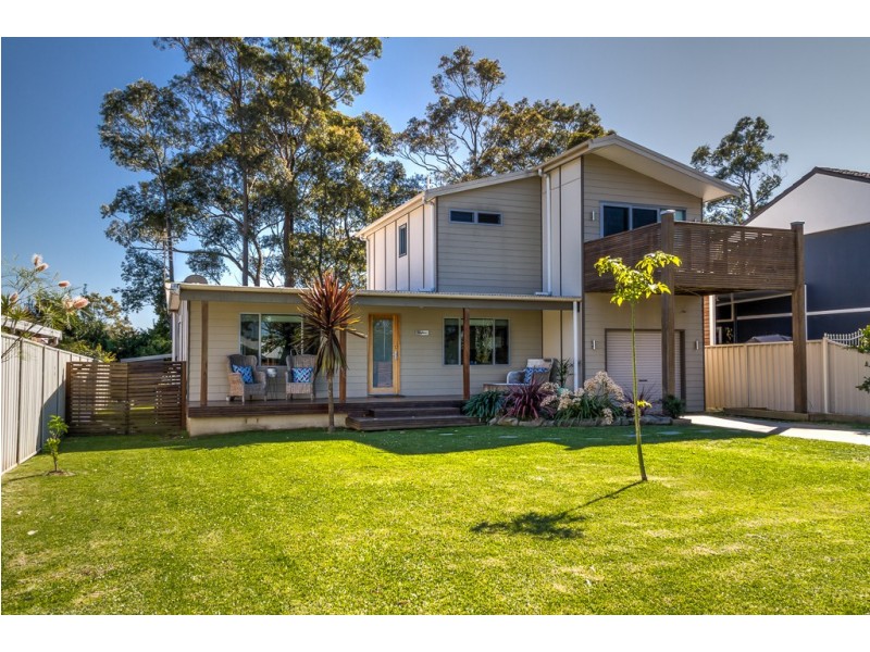 8 Walmer Avenue, Sanctuary Point NSW 2540