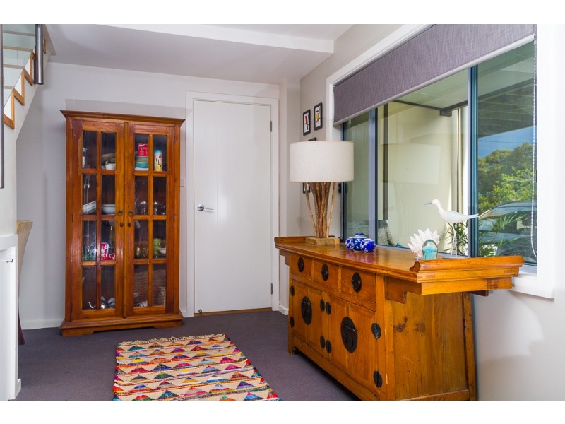 8 Walmer Avenue, Sanctuary Point NSW 2540