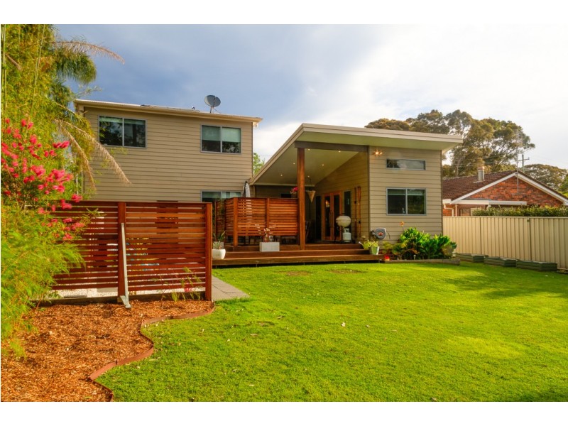 8 Walmer Avenue, Sanctuary Point NSW 2540