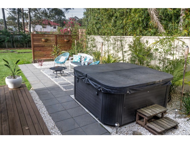 8 Walmer Avenue, Sanctuary Point NSW 2540