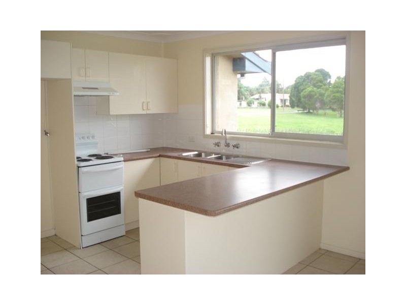 4/2 Shorland Place, Nowra NSW 2541