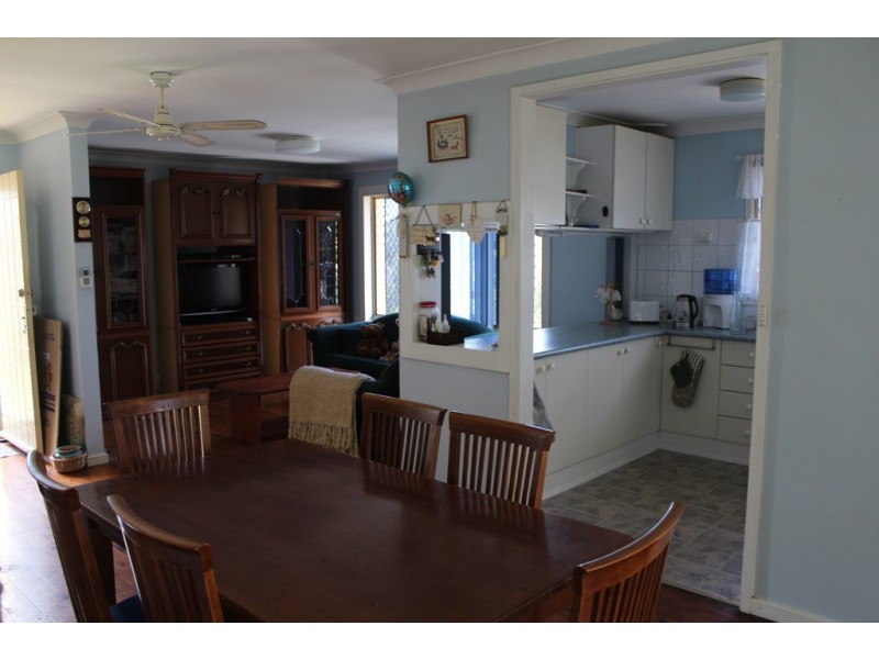 13 Alfred Street, Bomaderry NSW 2541