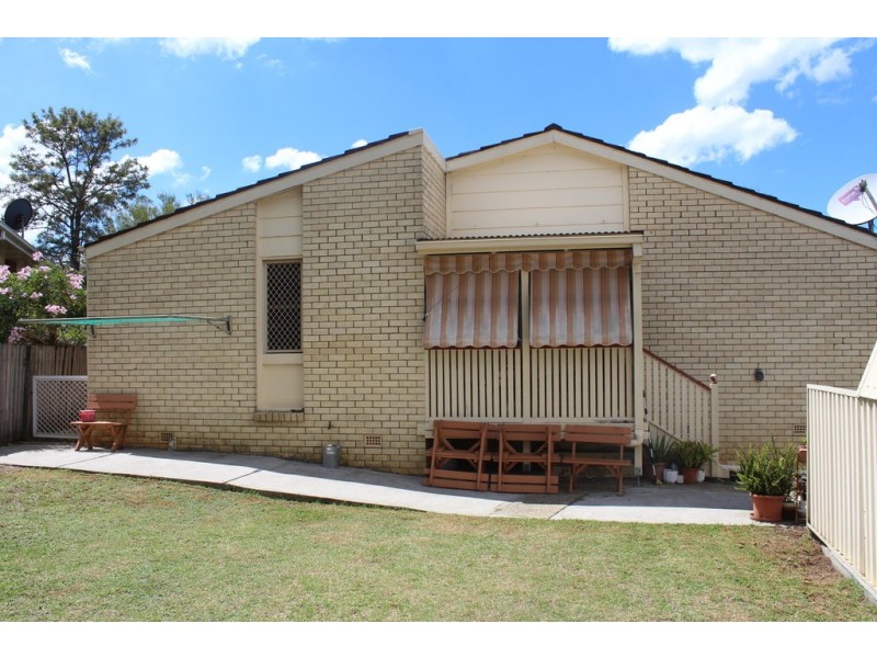 13 Alfred Street, Bomaderry NSW 2541