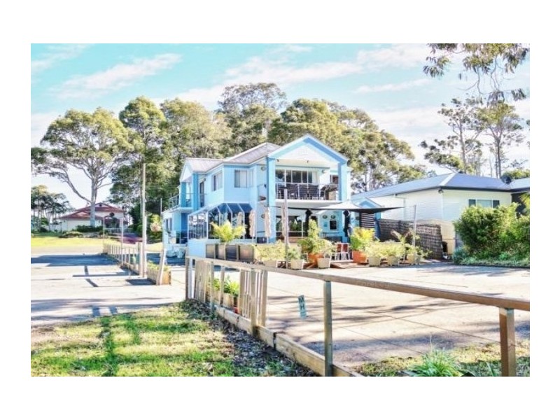 4 Island Point Road, St Georges Basin NSW 2540