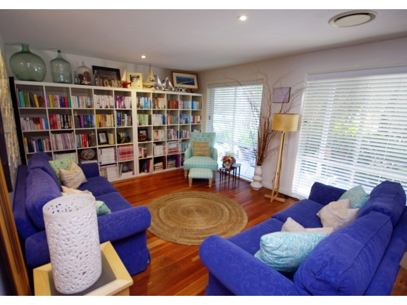 54 Prince Edward Ave, Culburra Beach NSW 2540