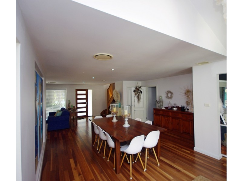 54 Prince Edward Ave, Culburra Beach NSW 2540