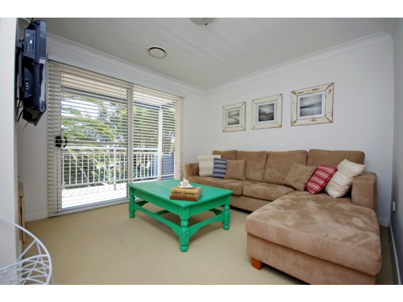 54 Prince Edward Ave, Culburra Beach NSW 2540