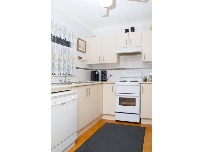 127 Waratah Crescent, Sanctuary Point NSW 2540