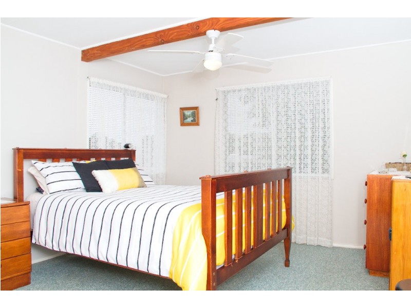 127 Waratah Crescent, Sanctuary Point NSW 2540