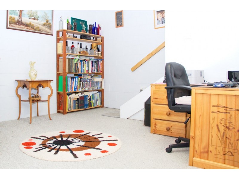 127 Waratah Crescent, Sanctuary Point NSW 2540