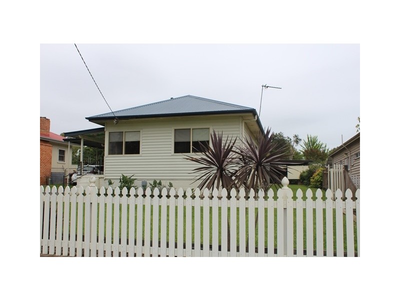 33 Journal Street, Nowra NSW 2541