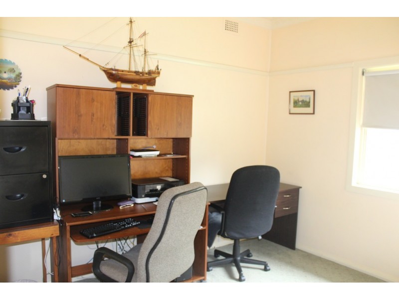 33 Journal Street, Nowra NSW 2541